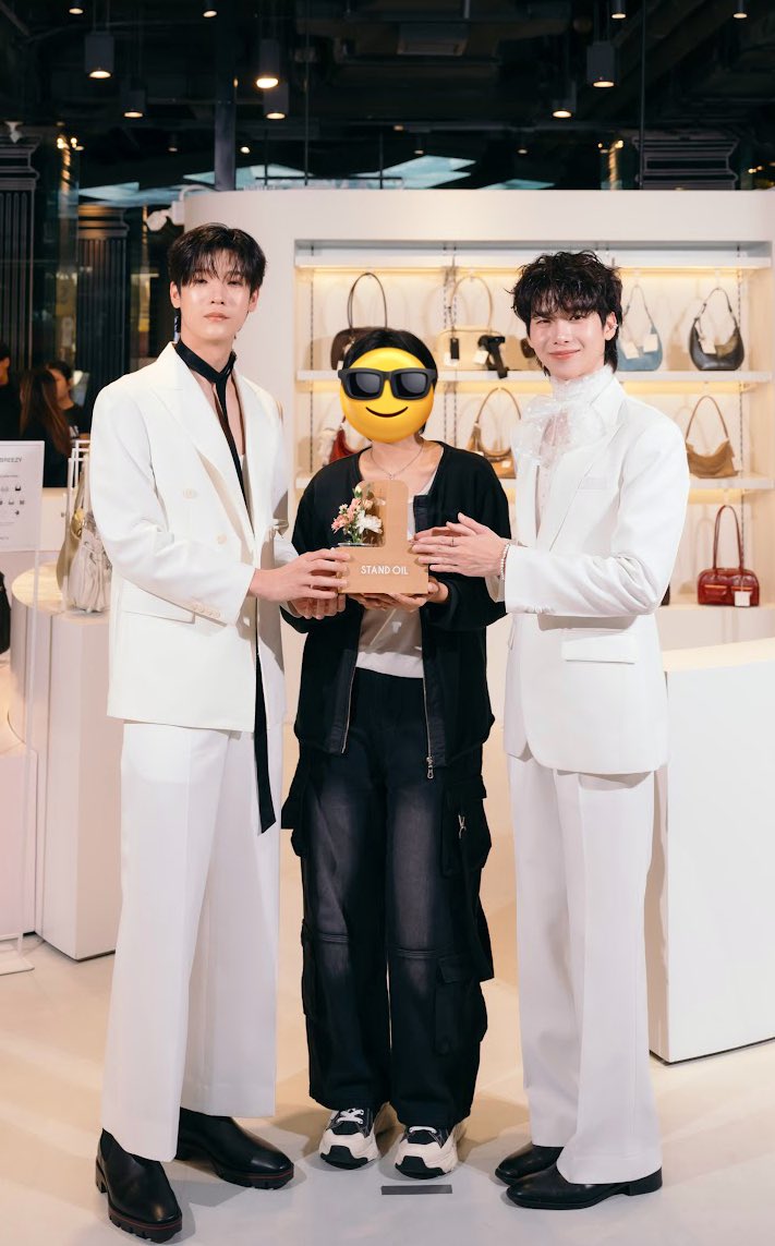 บักนวย tweet media