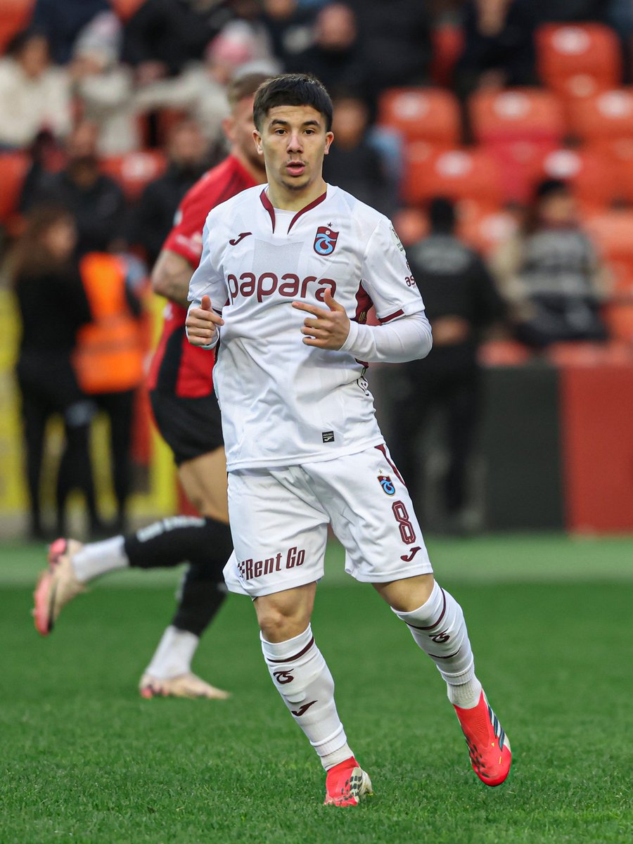 Dik Futbol tweet media