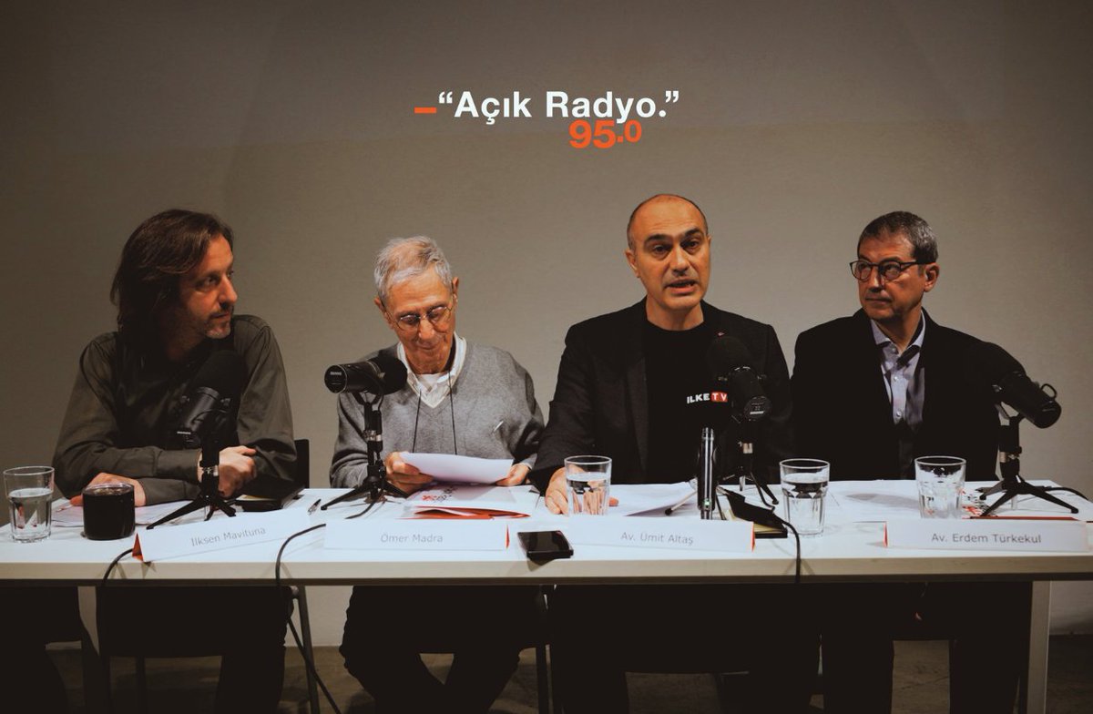 Apaçık Radyo tweet media