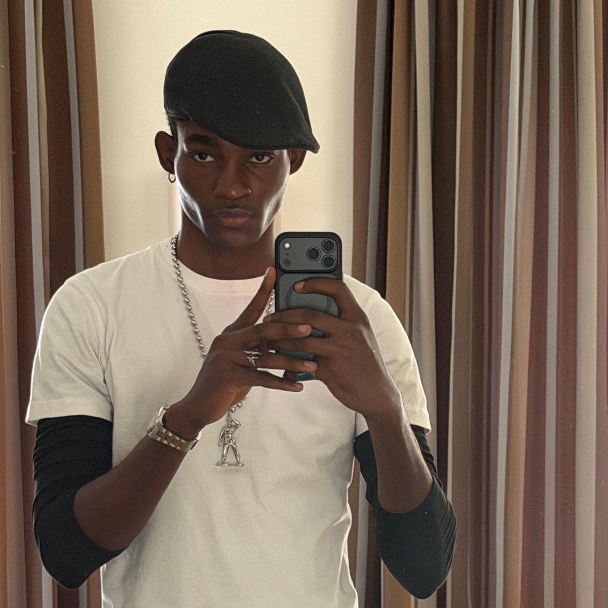 🪐💫 tweet media