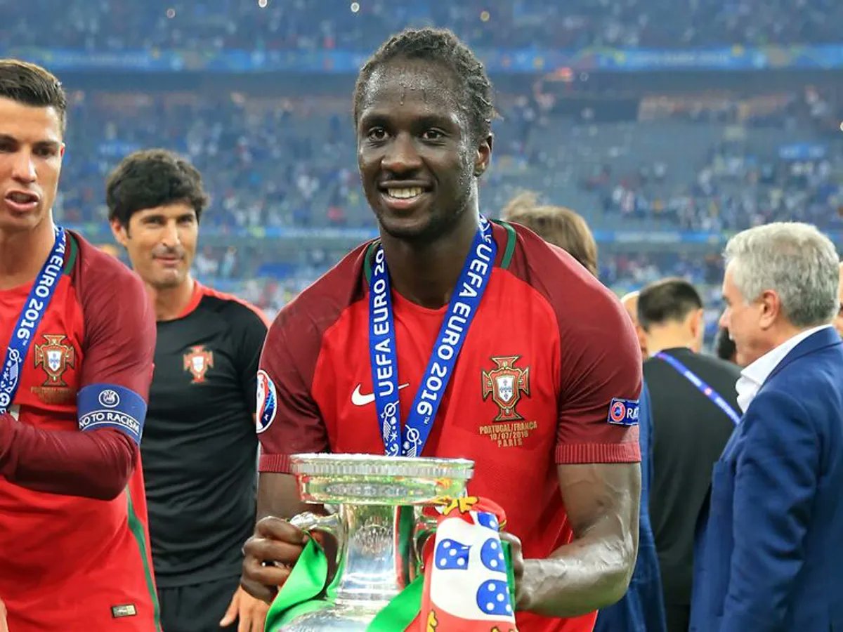 Llourinho tweet media