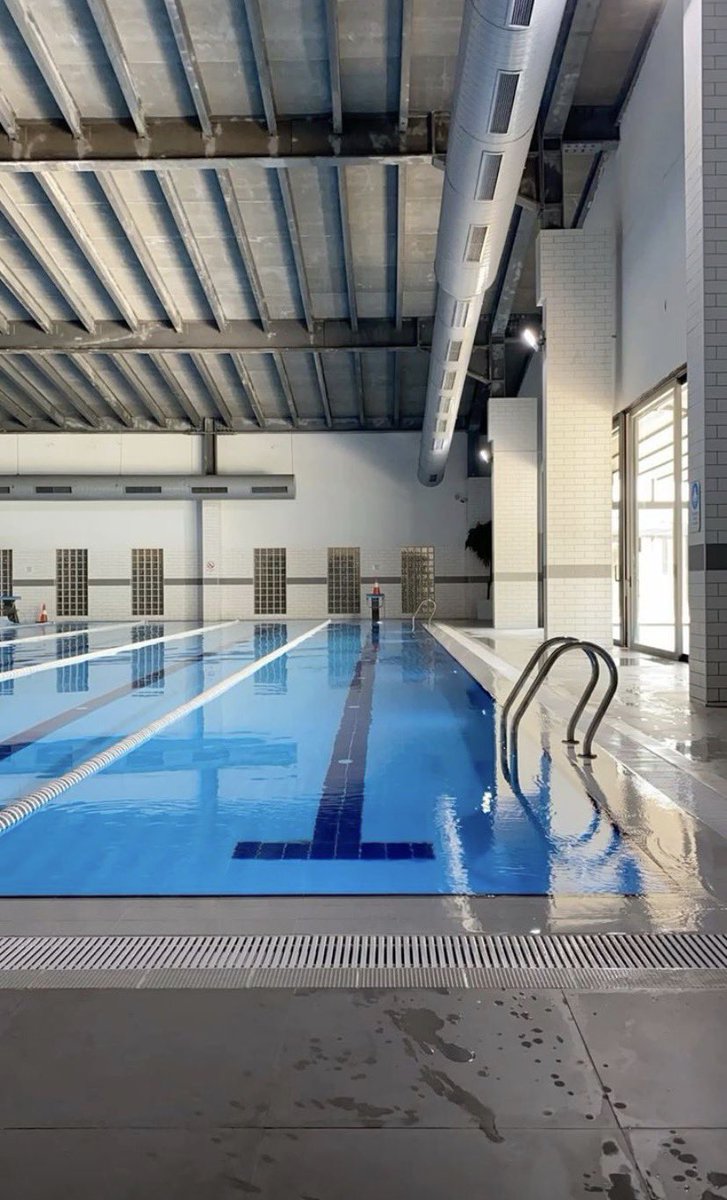 AtanHamdullah's tweet photo. Swimming is one of the most liberating sports, where the body moves in harmony with water, calming the mind while strengthening endurance..

#Swimming
#MindAndBody
#FlowInWater https://t.co/9zHDrnuDov