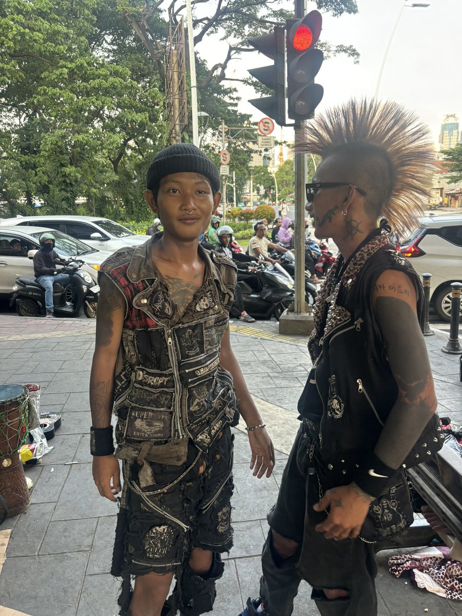 不吉霊二　reji fukitsu tweet media