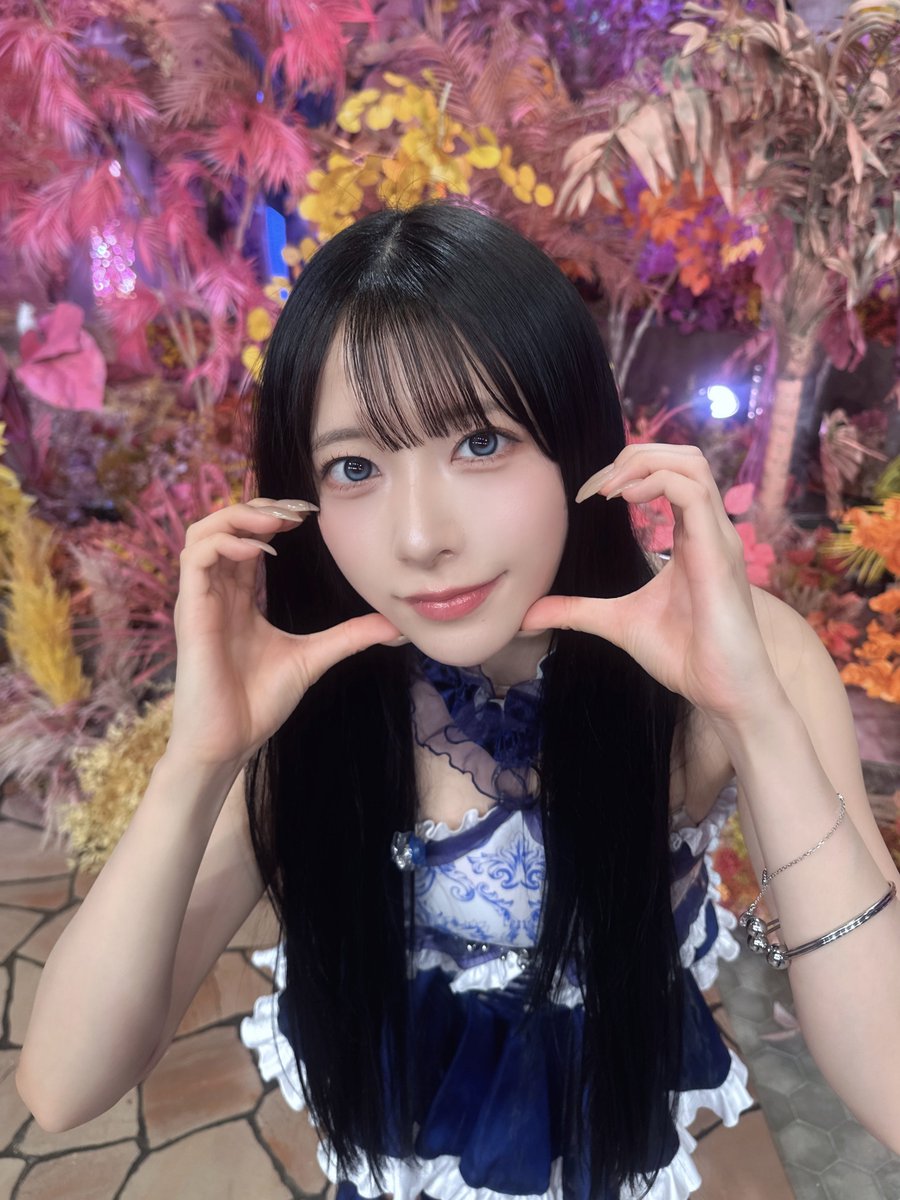 汐見まとい tweet media