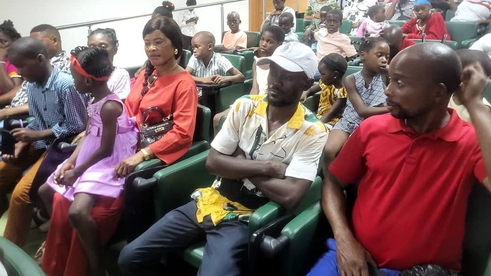 MInfoPressyCultura.GE tweet media