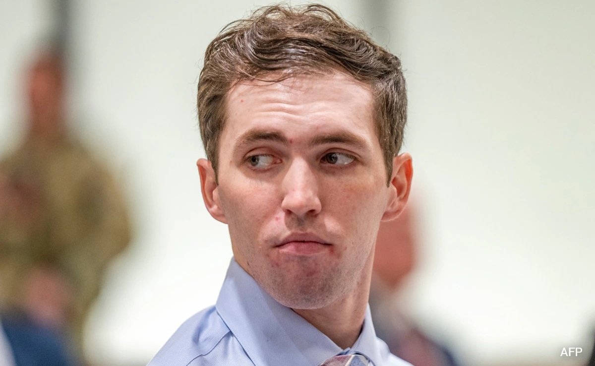 Global UPDATES tweet media