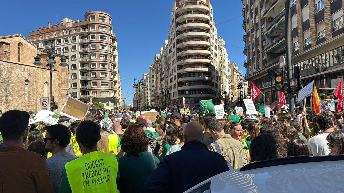 Compromís València tweet media