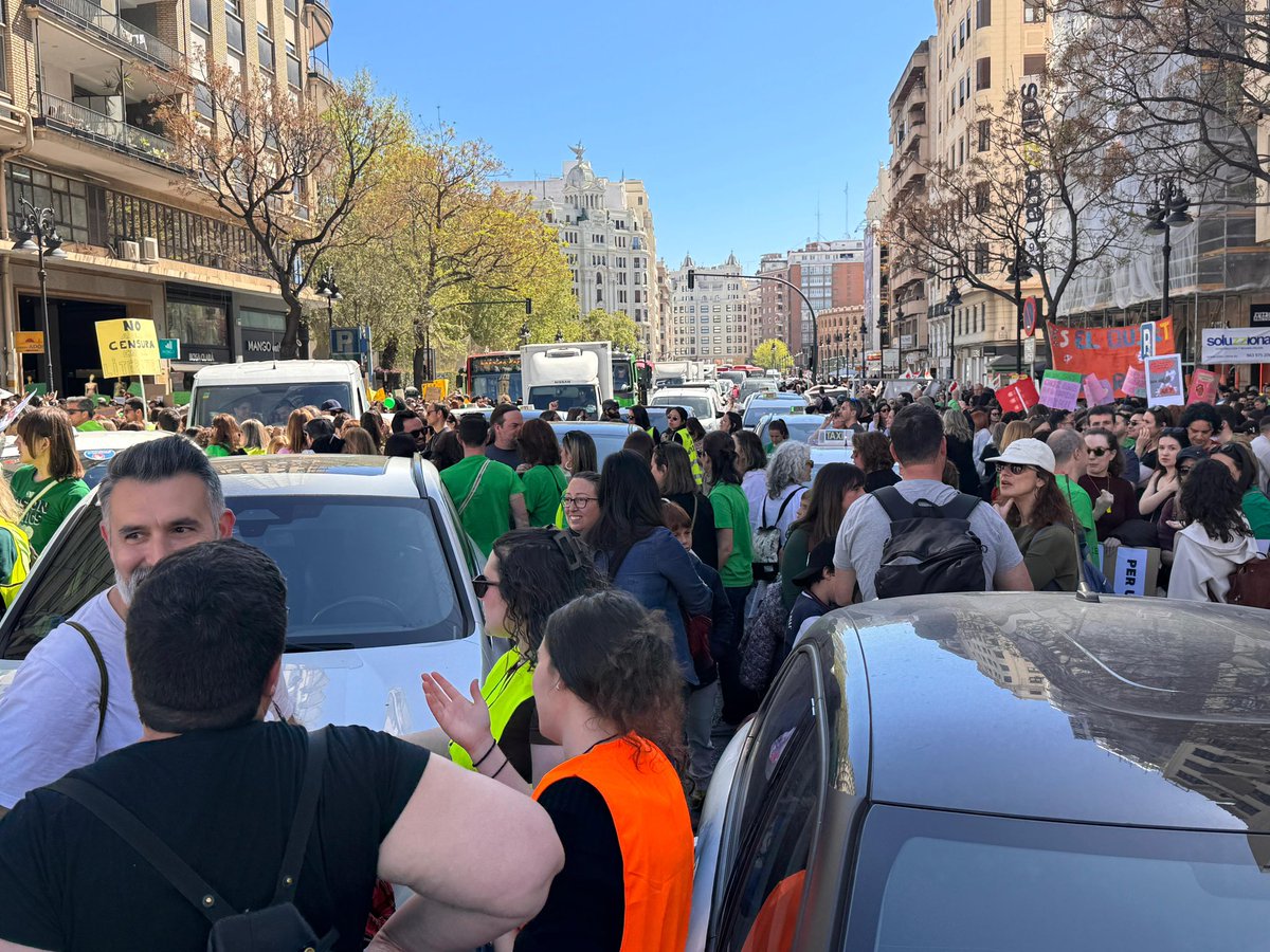 Compromís València tweet media