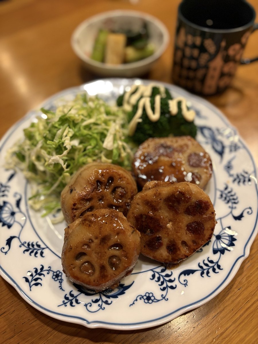 ミリオン tweet media