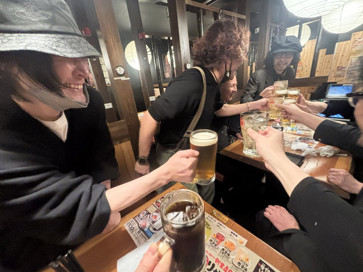 昨日は池袋手刀でした。

DJだけではなく、&amp;.に参加してtronの"belfast"を歌わせてもらい感無量。

入りから打ち上げまでずっと楽しい、素晴らしい一日でした^_^

皆さん、ありがとうございます！