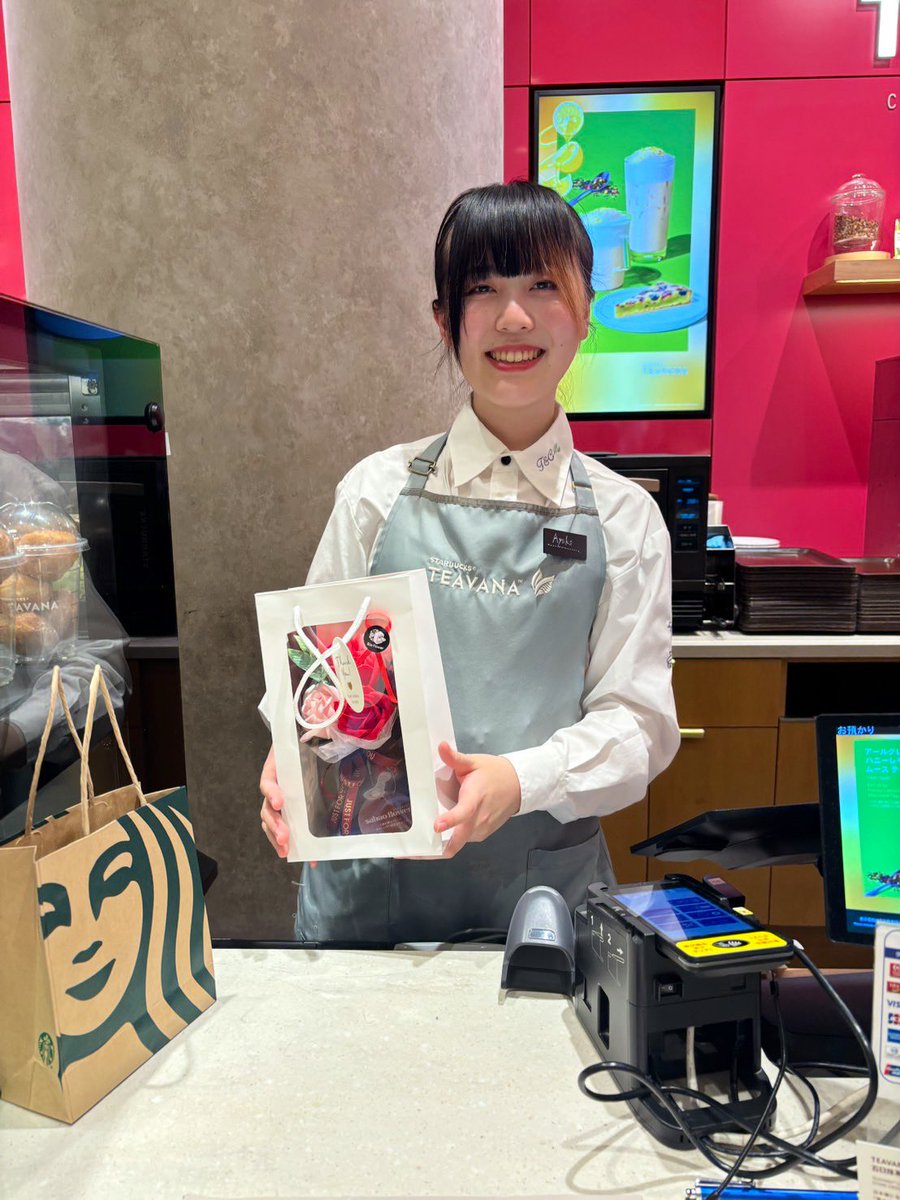 あやたか tweet media