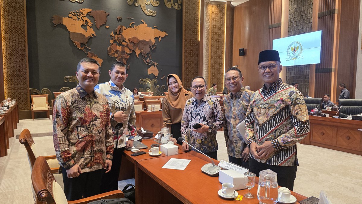 Ismail Fahmi tweet media