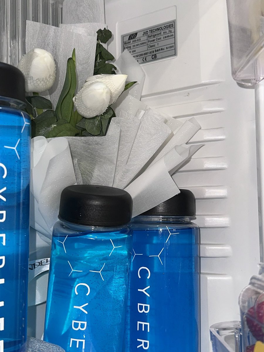 Sapphire tweet media