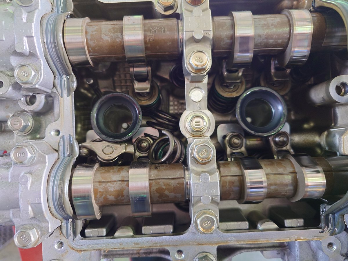 yonsama800's tweet image. またバルブスプリング折れだよ
#zc6
#zn6
#fa20