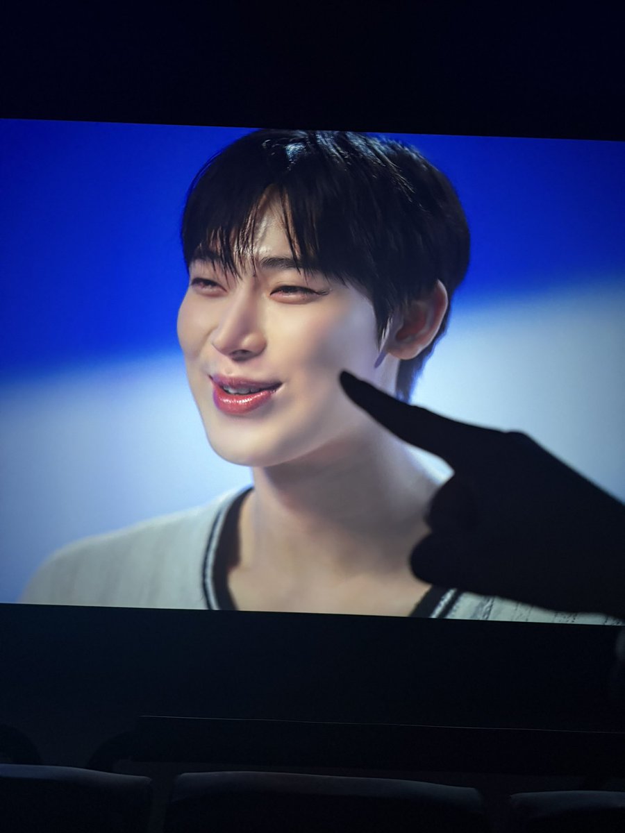 뀨랄 (상태:변비) tweet media