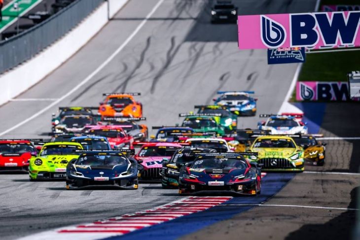 dailysportscar's tweet image. 2️⃣1️⃣ CARS! 2026 @DTM Entry Confirmed

➡️ dailysportscar.com/2026/03/31/21-…

#DTM