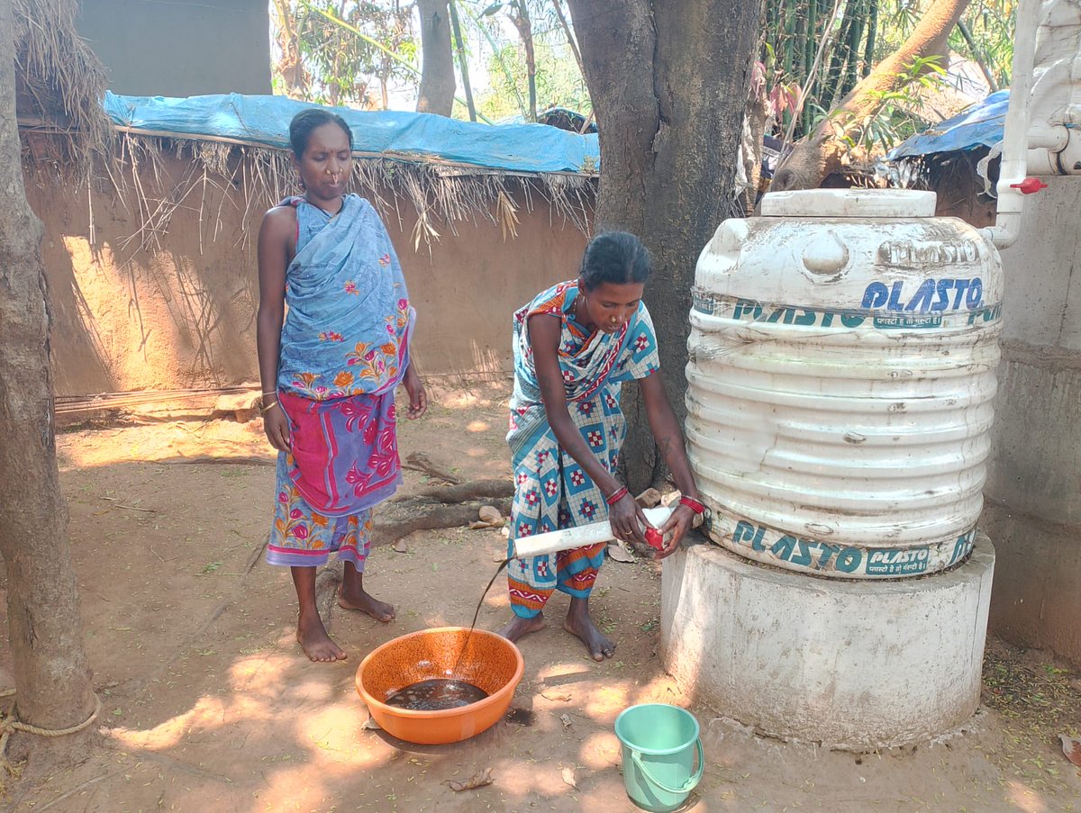Pragatikoraput's tweet photo. From cow urine to handi khata, farmers in Kurmakote innovate at the Bio-Input Resource Center reviving traditions, cutting costs, and building resilience. #ClimateSmart #BioInputs #FarmerInnovation #SoilHeal https://t.co/Ox3cckkKuR