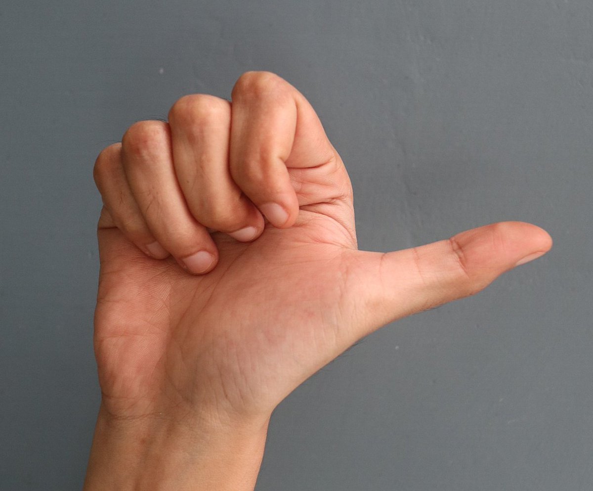 アヘニキ tweet media