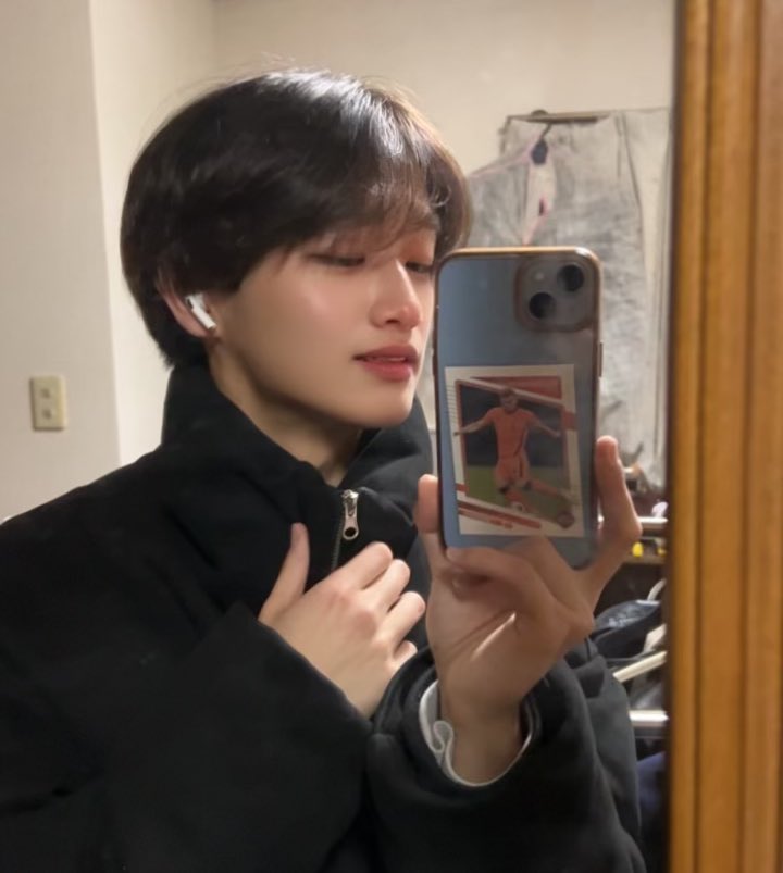 レッド tweet media