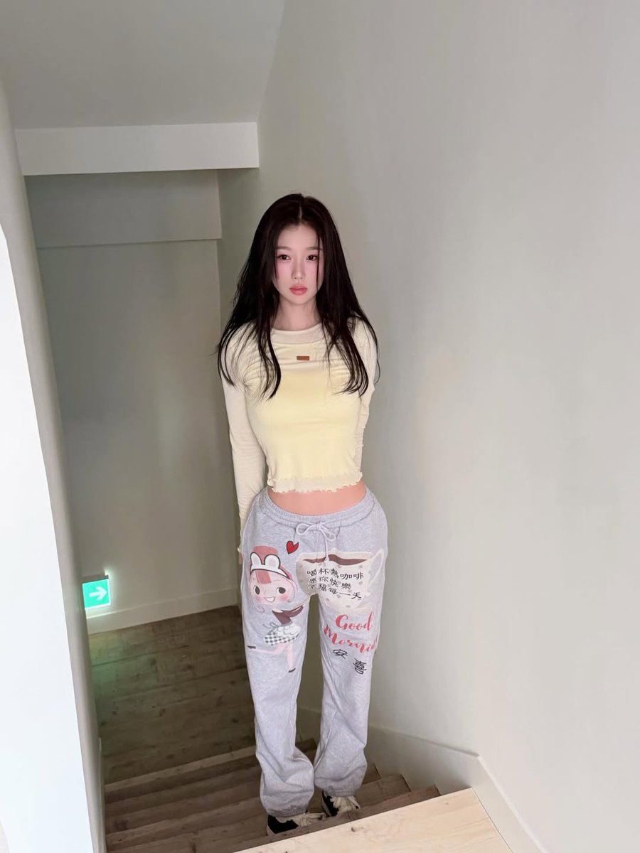 yu shuxin pics tweet media