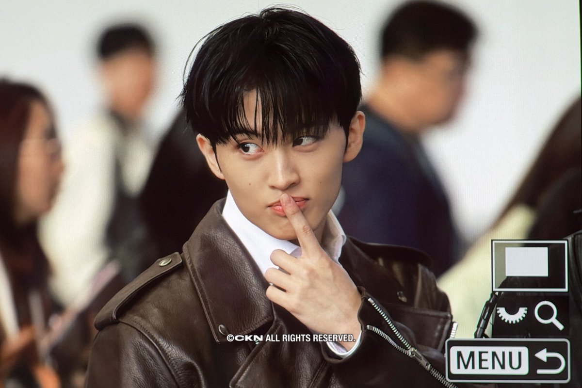 coolkidnight tweet media