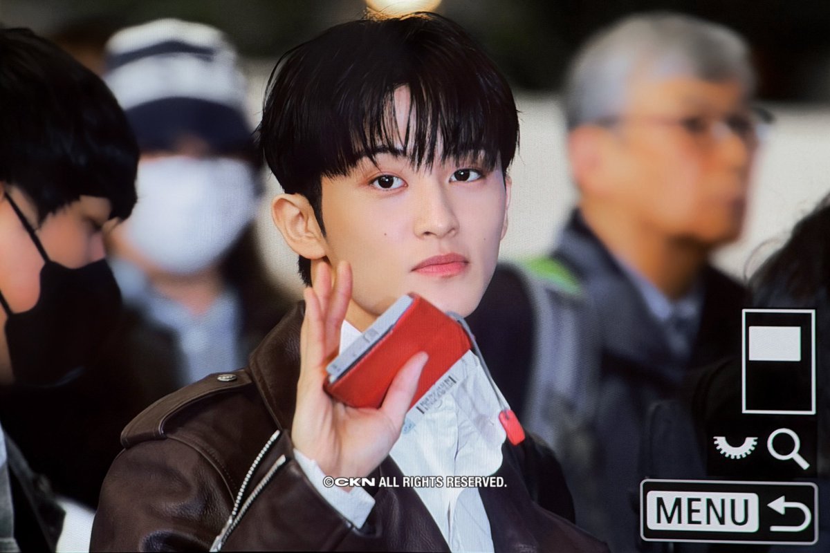 coolkidnight tweet media