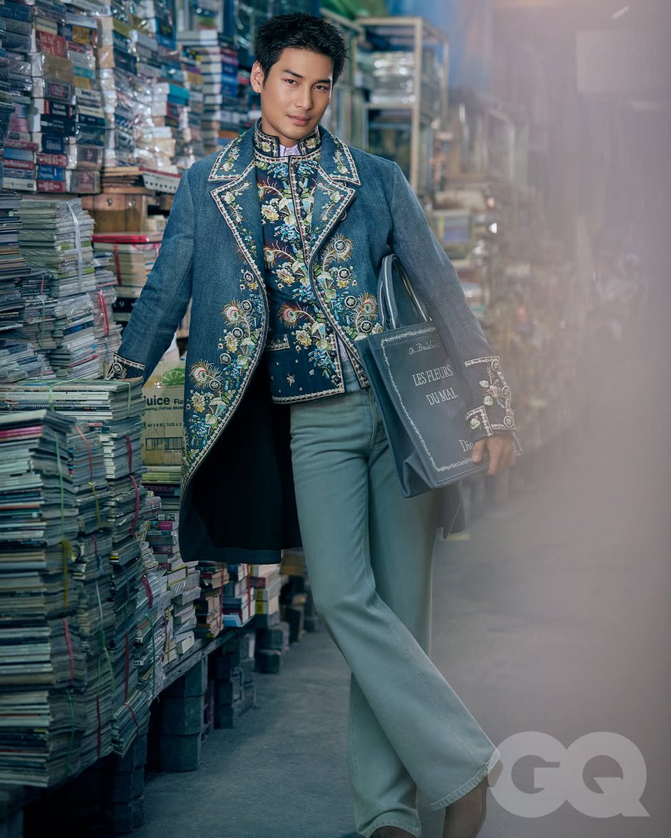 vivy_moon's tweet photo. โอ้โห ดิออร์ look นี้ เหมือนมาจากบ้านบริดเจอตัน😳😳

#GQThailandxApoxDior
#Dior @Dior #ApoNattawin
#GQThailand
#Sponsored https://t.co/x1a378W4kw