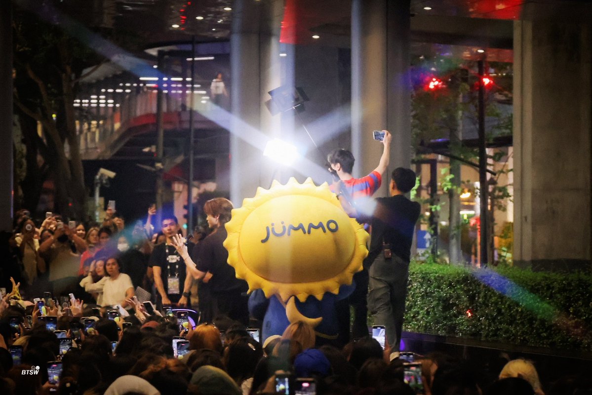 𝘽𝙏𝙎𝙒 (2) tweet media