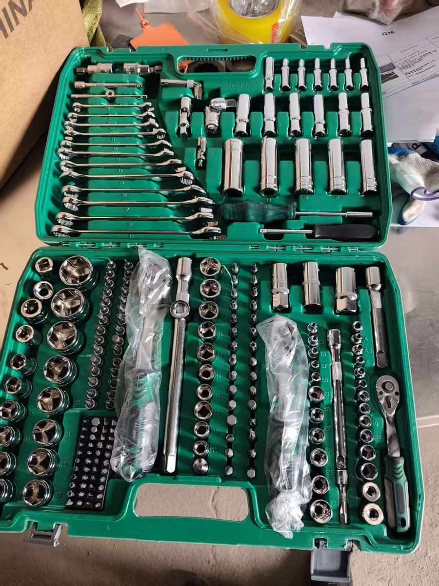 MarvinJintools's tweet image. Factory photos, inquiries welcome.#socket #sockets #socketset #wrench #sets #repairs #tool #manufacturer #factory #export #china🇨🇳 #automatic