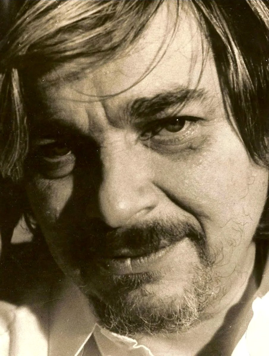 Virginia1Gina's tweet photo. Nichita Stănescu, March 31, 1933 - Dec. 13, 1983, Romanian man of letters, poet, literary editor, writer and essayist, one of the most important writers of the Romanian language, of remarkable amplitude, depth and intensity
He was a laureate of the Herder Prize
#Romania #Nichita https://t.co/Iab5059HBG