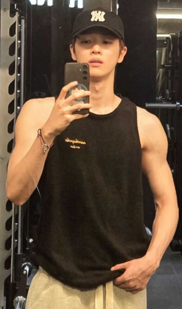 Dewa Kailash tweet media