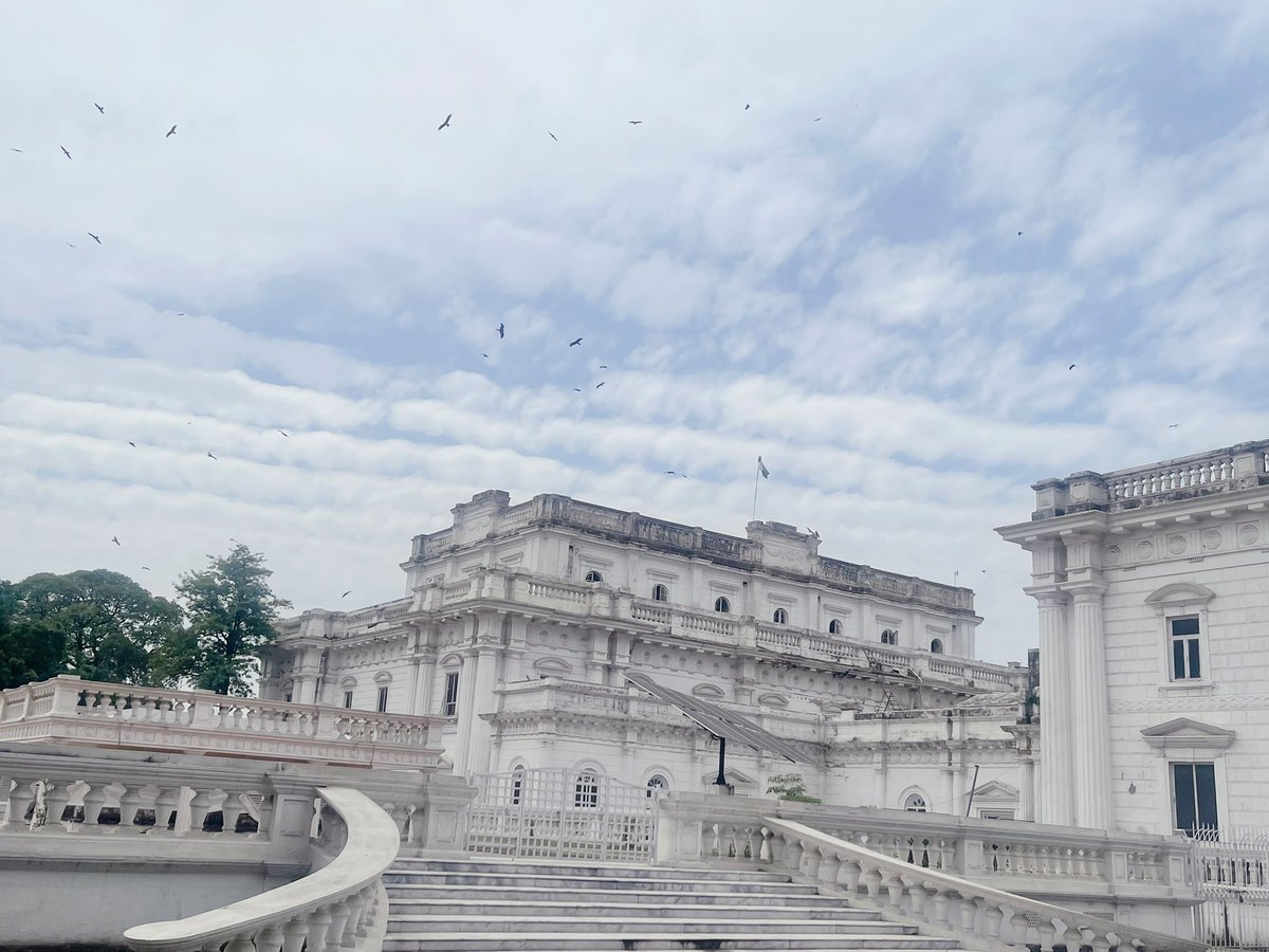 ayeshamwattoo's tweet photo. At Qauid e Azam library Lahore. What a magnificent building . https://t.co/djtN3TJAML