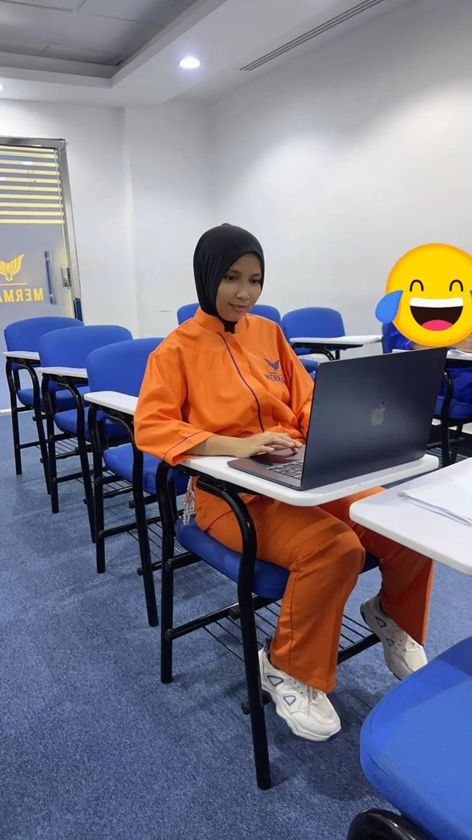 gita goldie ฅ^•ﻌ•^ฅ tweet media