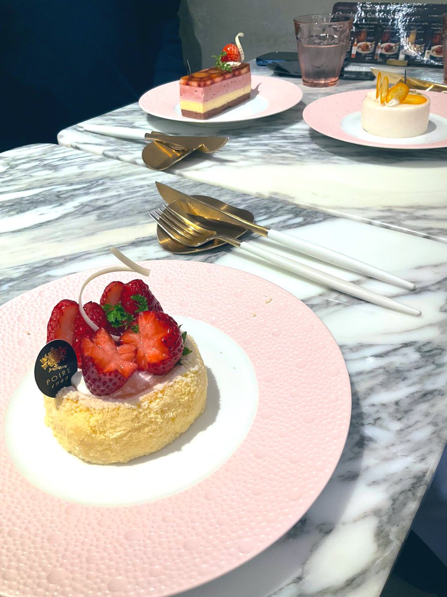 かわいいお店でかわいいケーキ食べてきた🍰