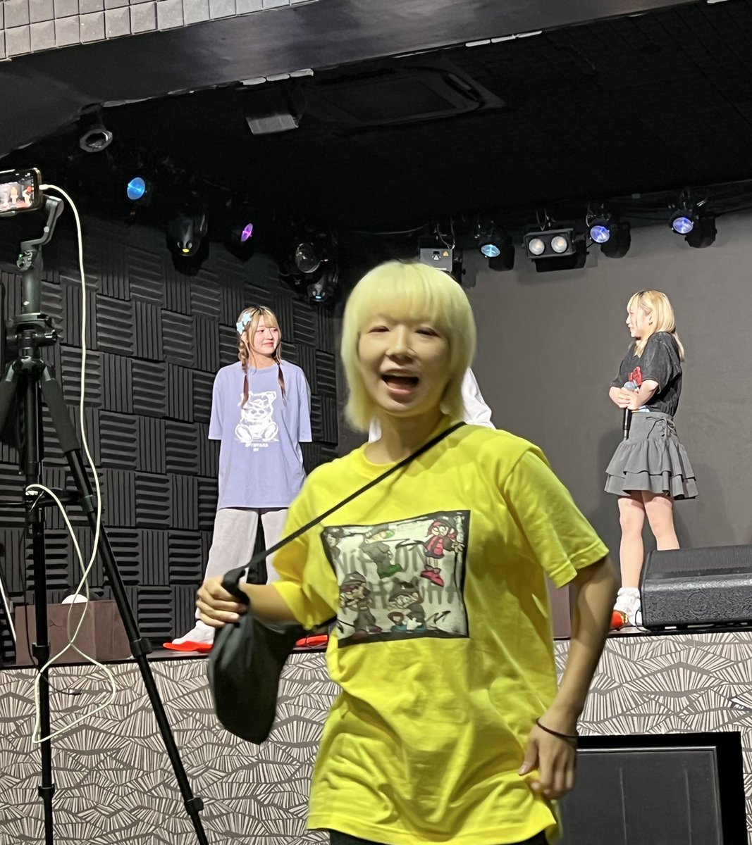 ひかり👾💡唐揚げ1000個食べる人 tweet media