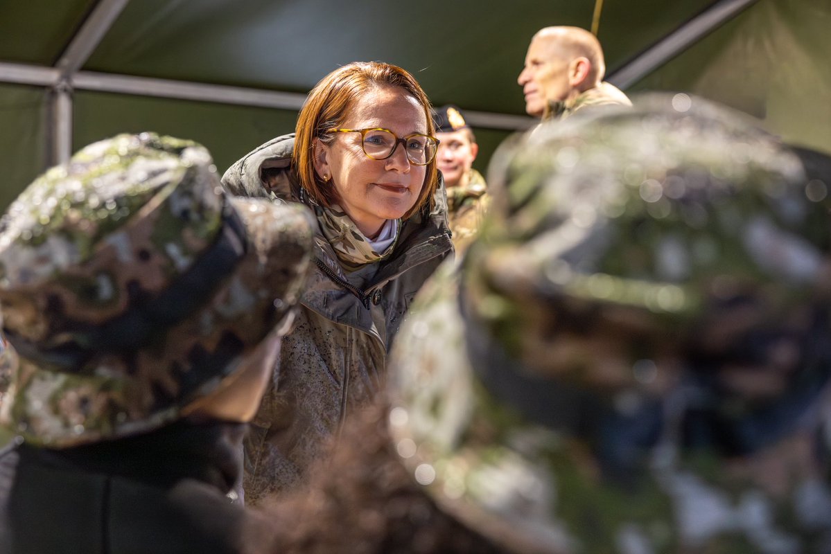 Yuriko Backes tweet media