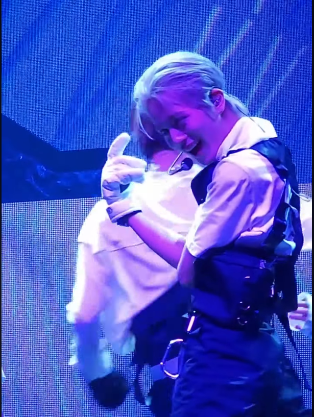 CAINOSURE's tweet photo. This Psychopath Facial Expression that we missed from #HONGSUNGMIN #홍성민 #판타지보이즈 https://t.co/uWFJCBZoew