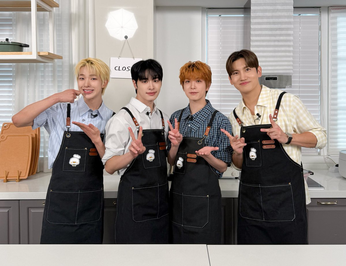 덕밥집 tweet media