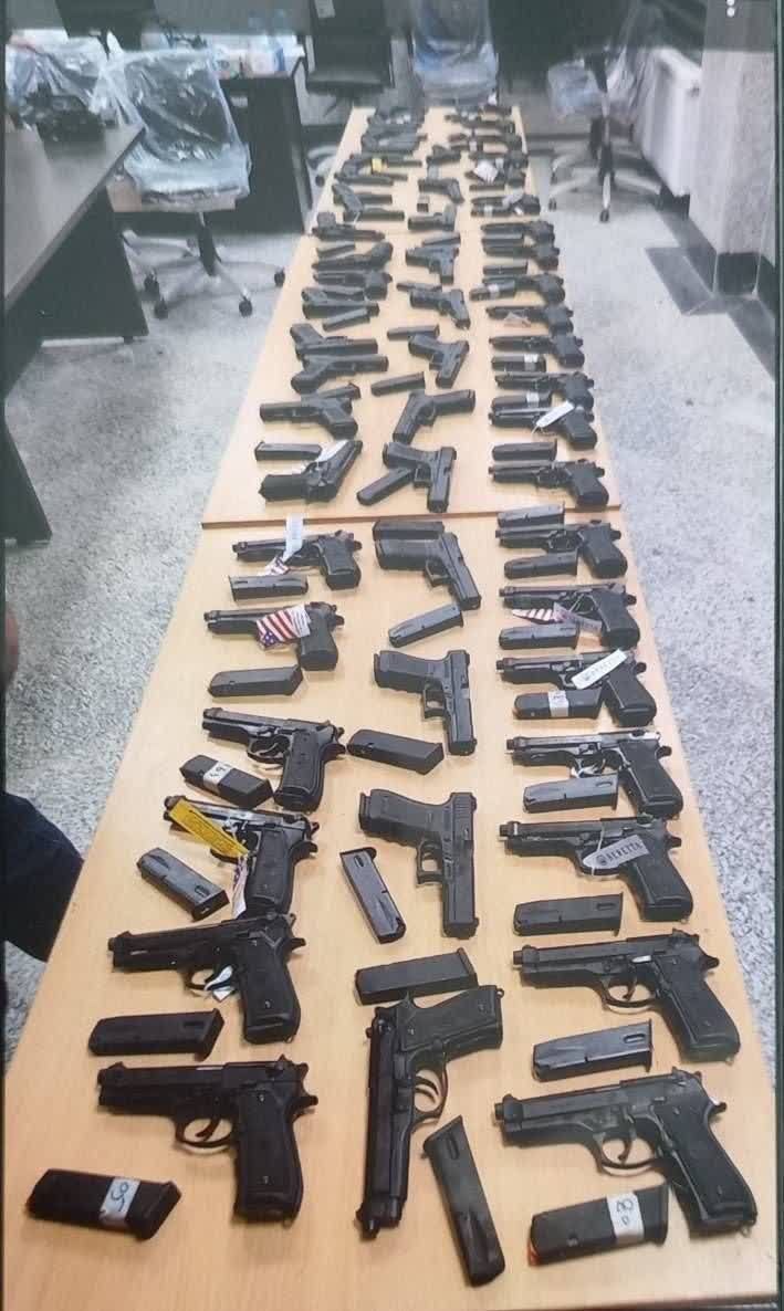 رابین شور tweet media