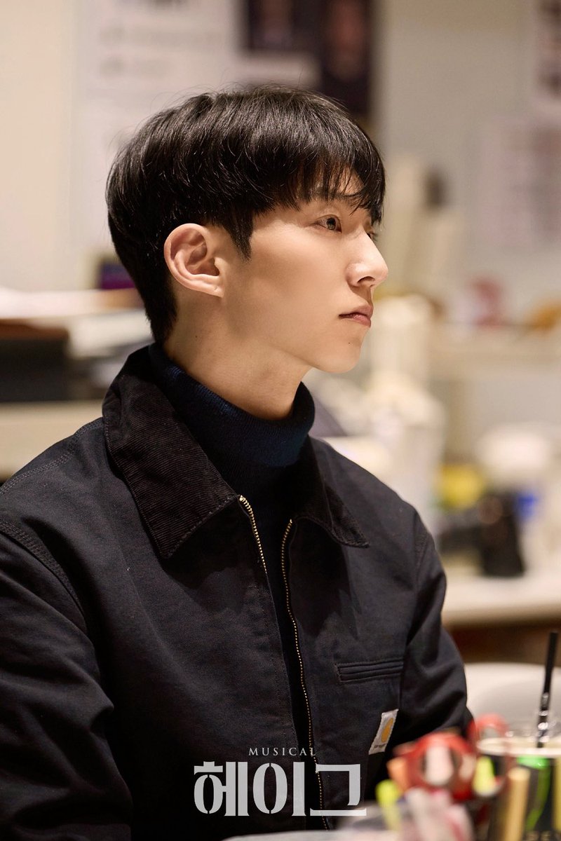 𝐌𝐮𝐬𝐢𝐜𝐚𝐥 𝐇𝐚𝐠𝐮𝐞 🚂 #뮤지컬 #헤이그 🚂연습실 사진 공개 “작은 '온기'가 되었으면 했어. 우리도 사람답게 살 수 있고 ...