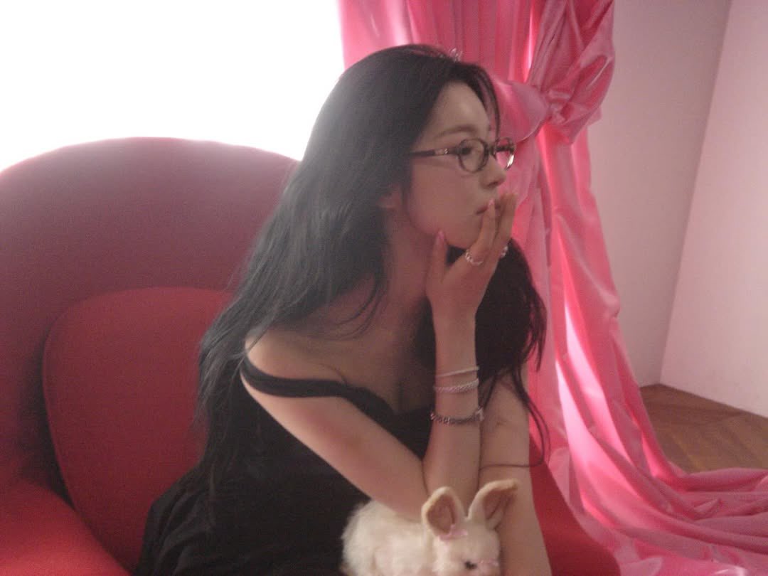 jiheon pics! tweet media