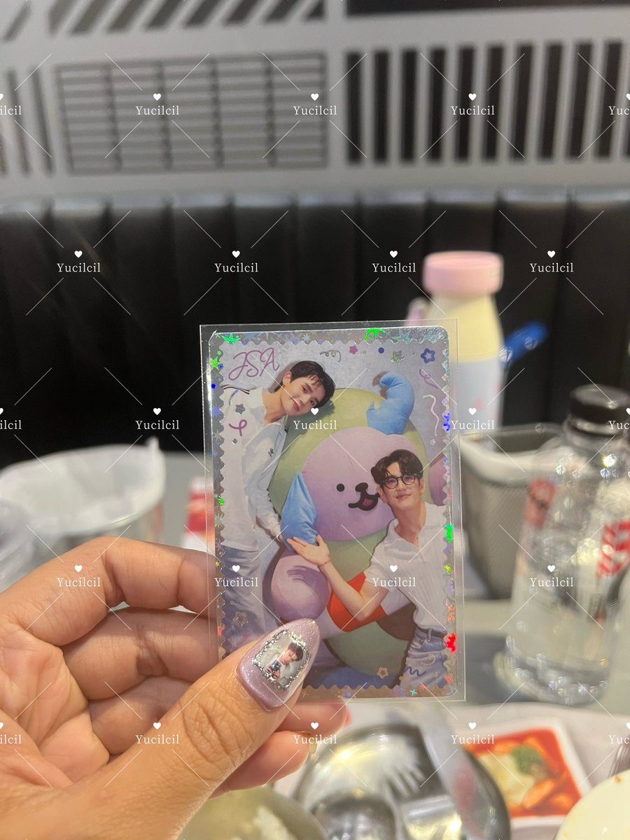 yucilcil tweet media