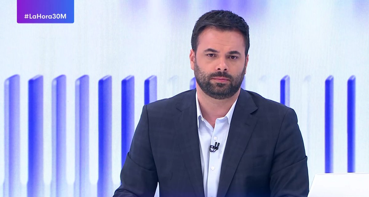 #Audiencias 📈| 'La Hora De La 1' (<a href="/LaHoraTVE/">La Hora de La 1</a>) - con <a href="/a_barreiro/">Álex Barreiro</a> -, #LÍDER con un 23,3% en <a href="/La1_tve/">La 1</a> y el Canal 24 horas. 

🔹 Alcanza este lunes 1.643.000 contactos. 

#ImparablesRTVE