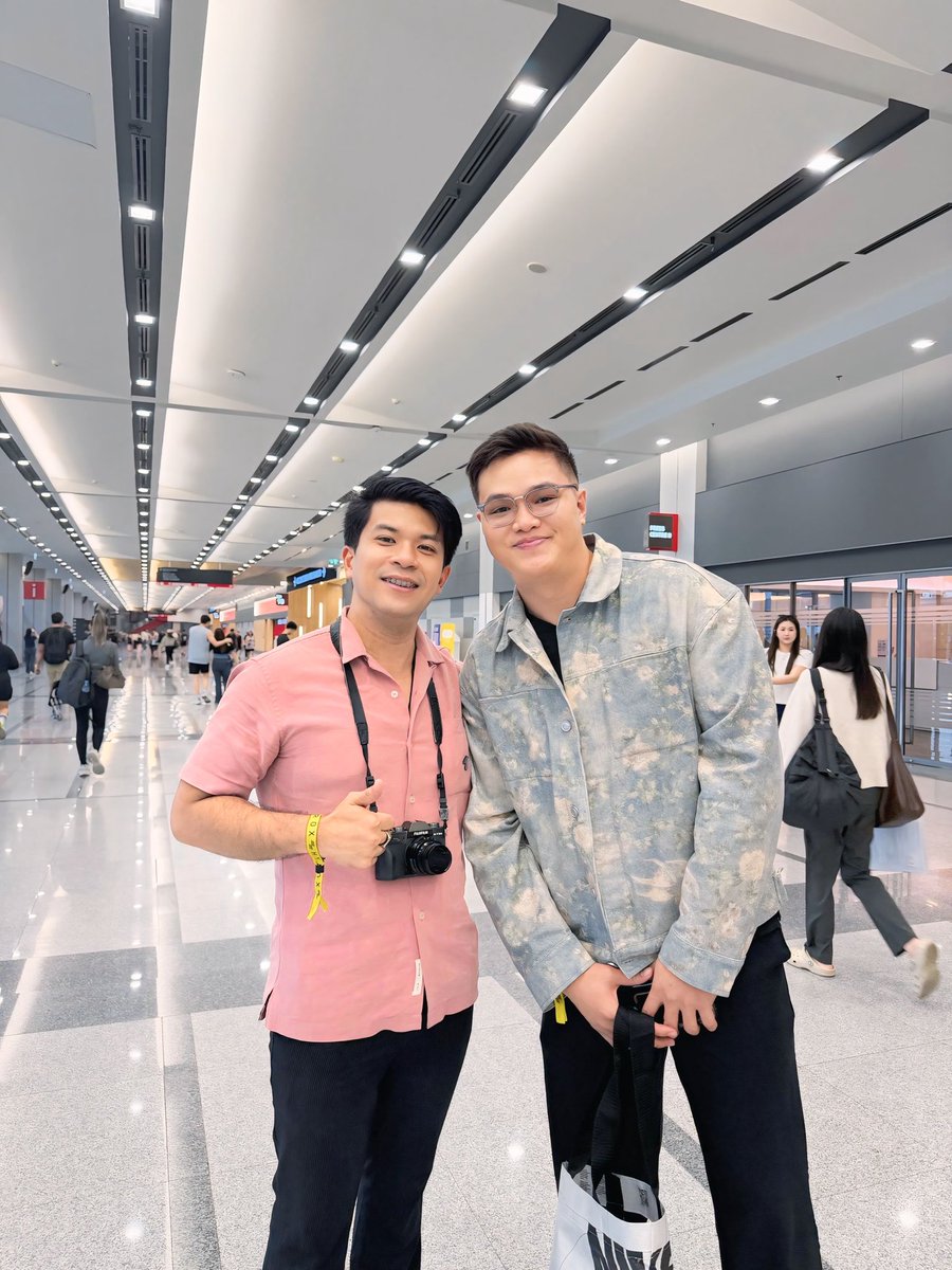 - กับน้องหมอบุ๊ค TT : พี่หมอหล่อขอเล่นบาส - 
👨🏻‍⚕️🏃🏻‍♂️🏀🏥✅

#วางแผนการเงินสำหรับบุคลากรทางการแพทย์