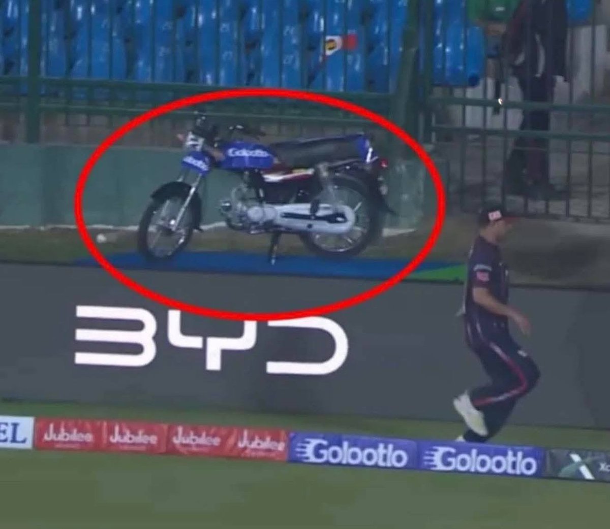 𝚅𝚊𝚛𝚞𝚗¹⁸ tweet media