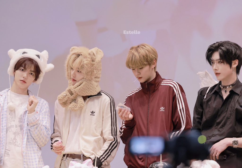 🍓🍧 tweet media