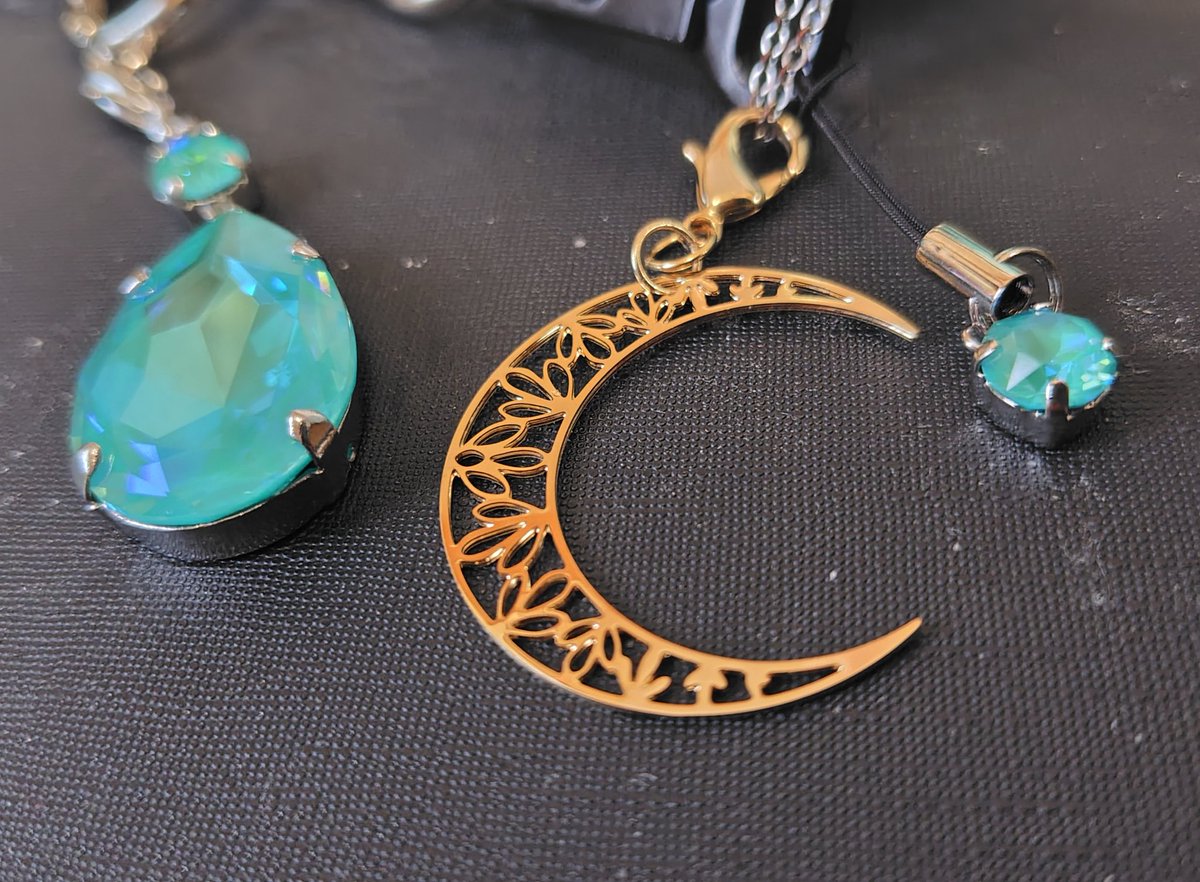 Quriouset(キュリオセット)🎭 tweet media