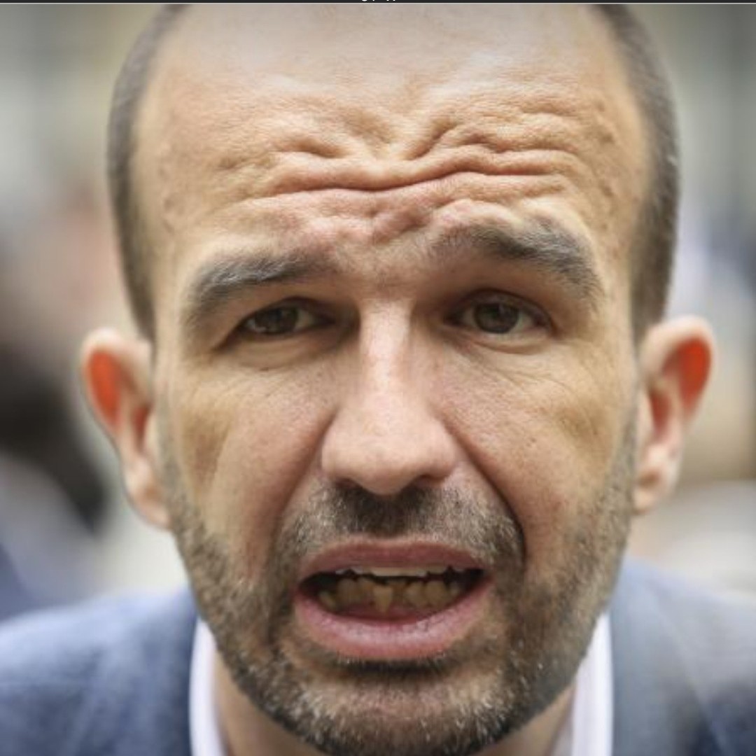 gauchecaca tweet media