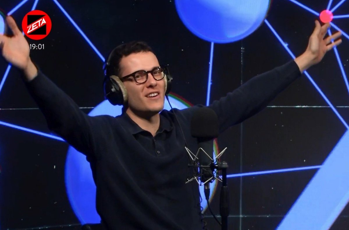 veve gatto nero 17 🐈⬛ tweet media