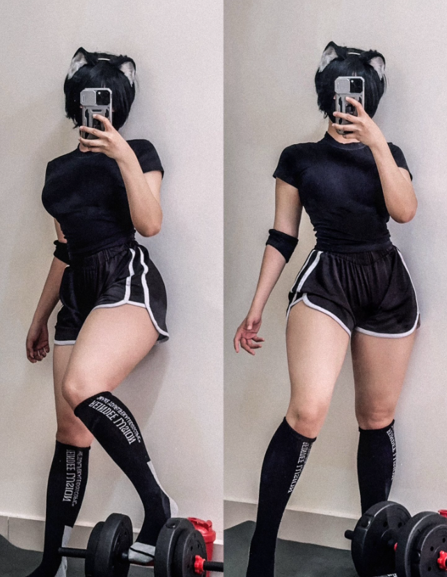 さきこ tweet media